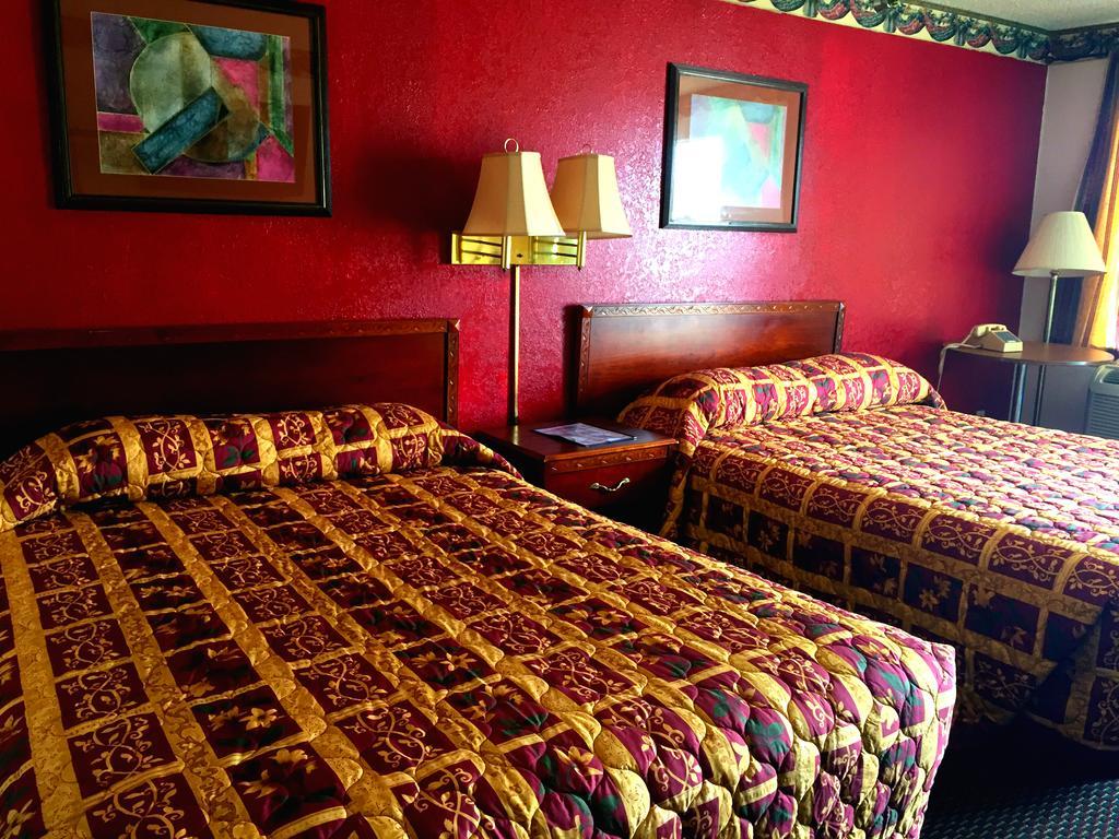 Crown Inn Гранд Прери Екстериор снимка